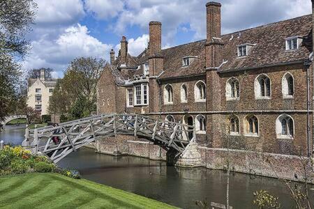 Quaint 2 Bed Cottage In The Heart Of Cambridge Екстериор снимка